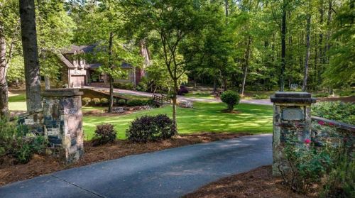 521 Breedlove Dr, Monroe, GA 30655-2035