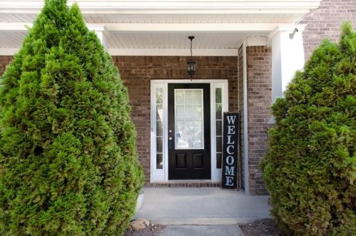 2473 Walnut Tree Ln, Buford, GA 30519-2254