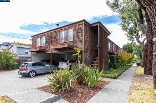 555 Liberty St, Richmond, CA 94530-3636