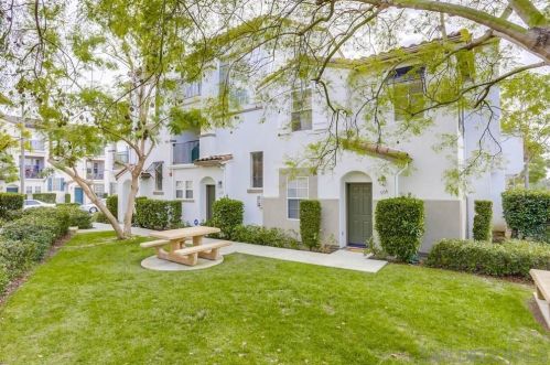 3118 Via Puerta, Carlsbad, CA 92009-6080