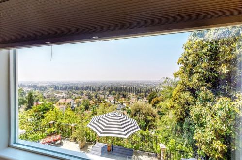 11832 Cir Dr, Whittier CA 90601-2352 exterior