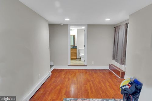 1525 12 St, Philadelphia PA 19147-4522 exterior