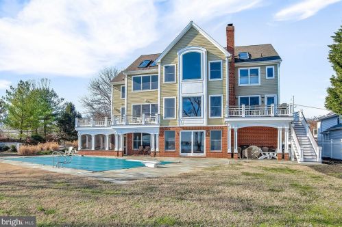 1017 Magothy Ave, Arnold, MD 21012-1010
