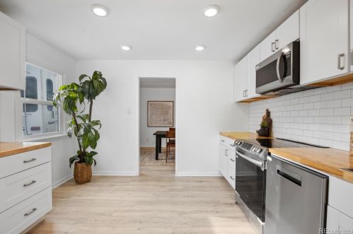 2600 Knox Ct, Denver CO  80219-5841 exterior