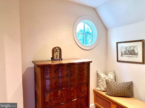 1118 Dl Dr, Silver Spring MD 20910-1601 exterior