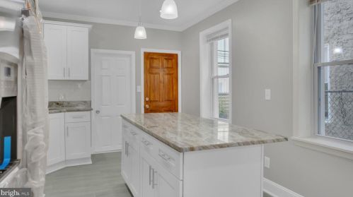 1717 4 St, Philadelphia PA 19148-1801 exterior