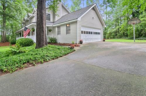 100 Bent Arrow Dr, Stockbridge GA  30281-4839 exterior