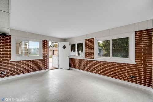8712 Oketo Ave, Niles IL  60714-2020 exterior