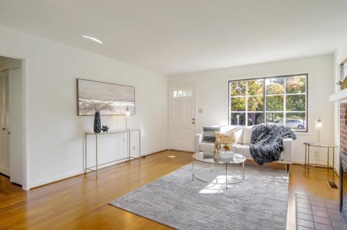 1252 Carmel Ter, Los Altos CA 94024-5508 exterior