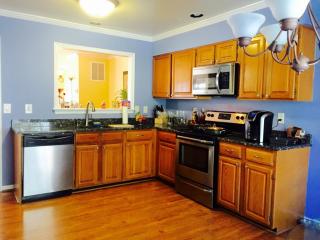 11814 Great Owl Cir, Herndon VA  20194-1183 exterior