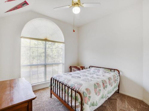 5000 Spanish Riv Trl, Fort Worth TX  76137-5216 exterior