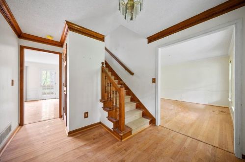 2122 Yorkshire Ct, Holly Springs, GA 30189-5223