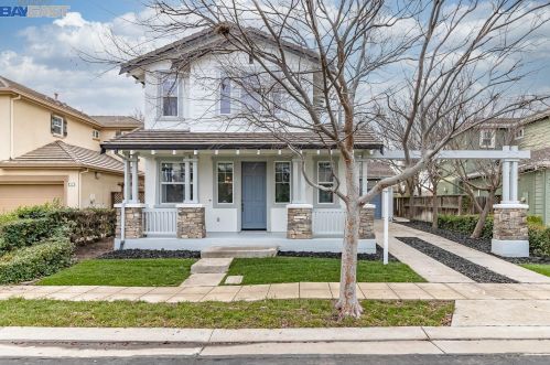 568 Engle Ct, Tracy, CA 95391-1036
