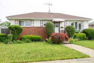 4929 Saint Paul Ct, Hillside, IL 60162-1025