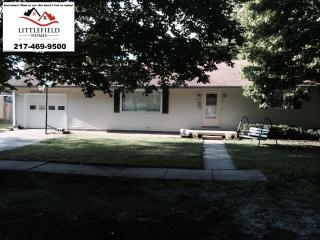 105 Helton Ave, Ogden, IL 61859-9518