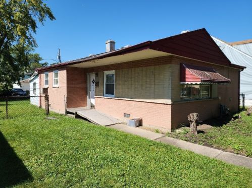 2032 15th Ave, Broadview, IL 60155-3008