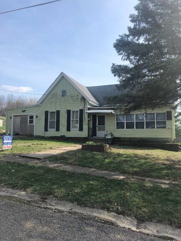 190 Division St, Chandlerville, IL 62627-7024