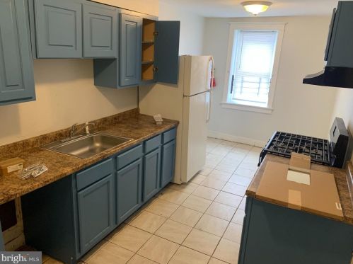 4724 Longshore Ave, Philadelphia, PA 19135-4325