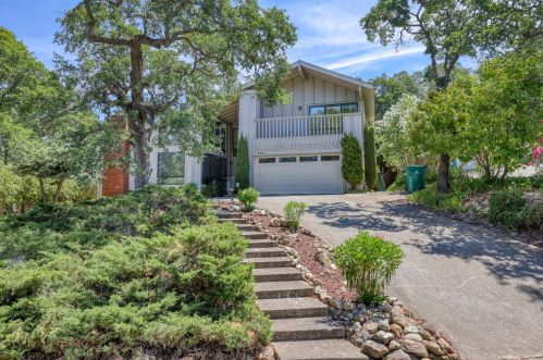 828 Stoneman Way, Folsom, CA 95762-4218