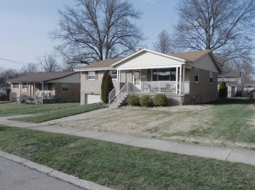 927 Fashion Ave, Cincinnati, OH 45238-4204