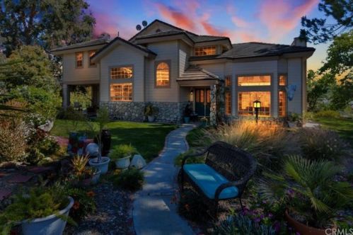 36350 Calle Poco, Temecula, CA 92592-8311