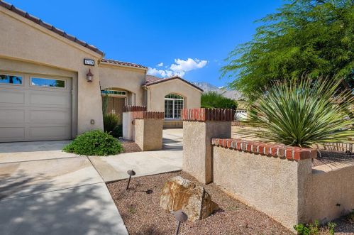 1719 Sand Canyon Way, Palm Springs, CA 92262-8812