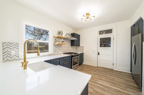 3215 York St, Denver CO  80205-4164 exterior