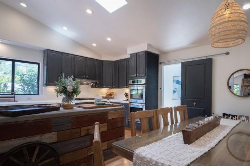 18 Calle De Los Helechos, Tassajara Hot Springs, CA 93924-9706