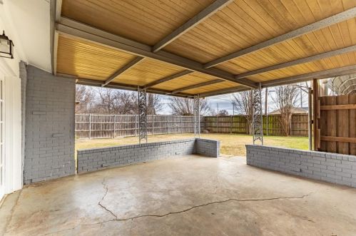 1322 Greencove Dr, Garland TX  75040-5937 exterior