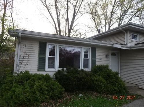 1405 Monticello Park Dr, Valpo, IN 46383-4023