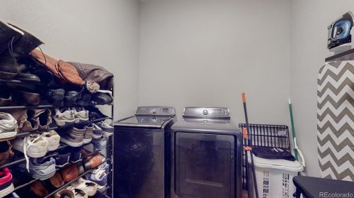 9372 58 Pl, Denver CO 80238 exterior