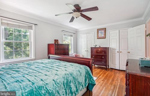 5269 Bradgen Ct, Springfield VA  22151-3524 exterior