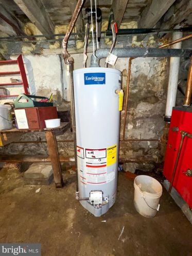 142 53 St, Philadelphia PA 19139-1404 exterior