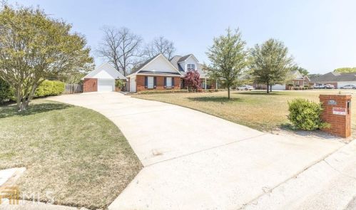 204 Scotsburg Dr, Warner Robins, GA 31088-7997