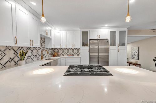 1601 Knox Ct, Denver CO  80219-4526 exterior
