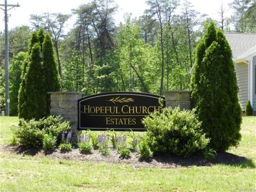 27 Hopeful Church Ln, Bumpass, VA 23024