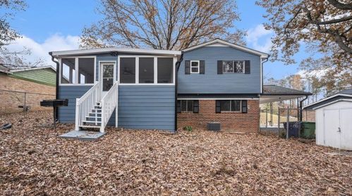 792 Magna Carta Dr, Atlanta GA  30318-6058 exterior