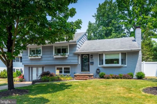 1205 Oakwood Rd, Haddonfield NJ 08033-3632 exterior