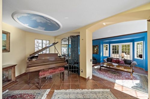 11825 Grande Vista Dr, Whittier, CA 90601-2321