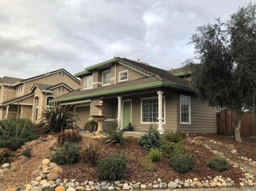 105 Wooded Glen Ct, Windsor, CA 95492-8062