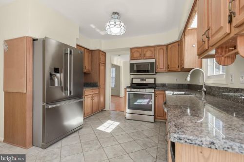 6131 Campfire, Columbia, MD 21045-4015