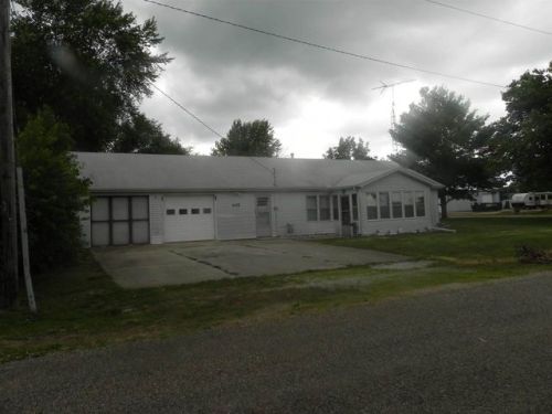 405 Drewley St, Atlanta, IL 61723-8718