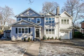 159 Hampton Pl, Ridgewood, NJ 07450-3429