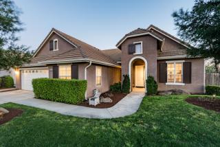 2912 Swift Ave, Clovis, CA 93611-3956