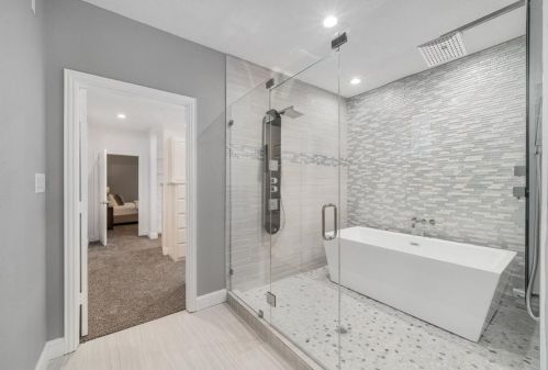 3909 Trail Lake Dr, Fort Worth TX  76109-3523 exterior
