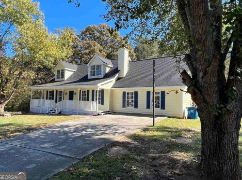 385 Blackberry Cir, Auburn, GA 30011-2813
