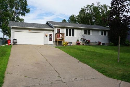 465 6th St, Plainview, MN 55964-1051