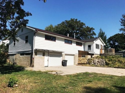 205 Graham St, Nelson, IL 61021-1209