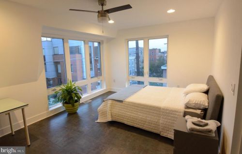 1426 20 St, Philadelphia PA 19132-4829 exterior