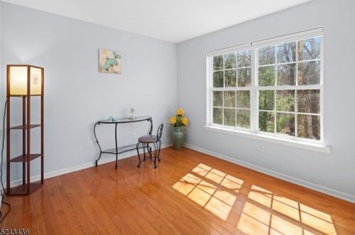 5 Garfield Way, Princeton NJ  08540-1669 exterior